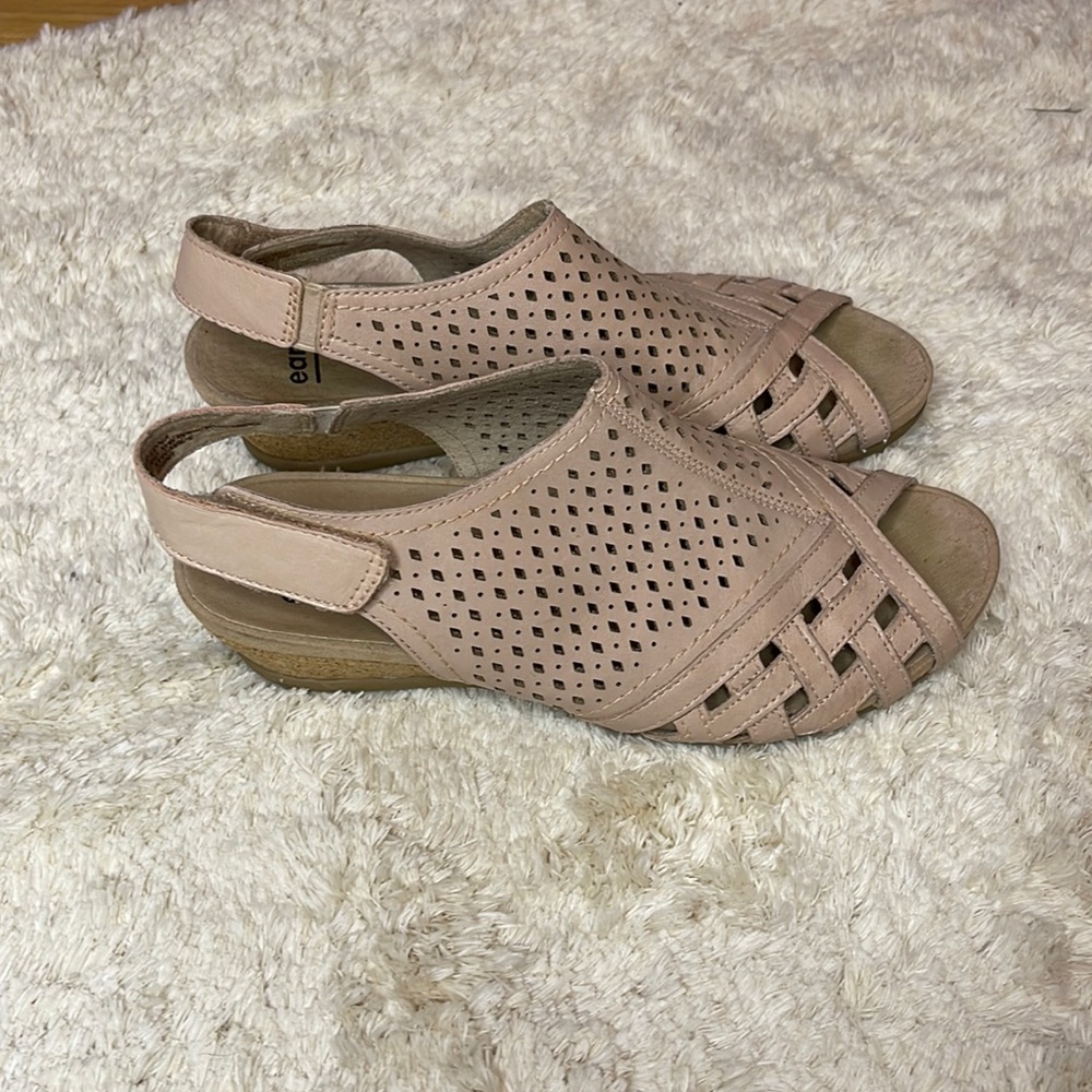 Earth Origins leather sandal
